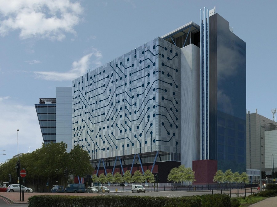 نگاهی کلی به پیشرفته ترین دیتاسنتر اروپا Docklands Data Center